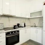 Stayblvd Apartment-Free Parking & Near Center Tiran