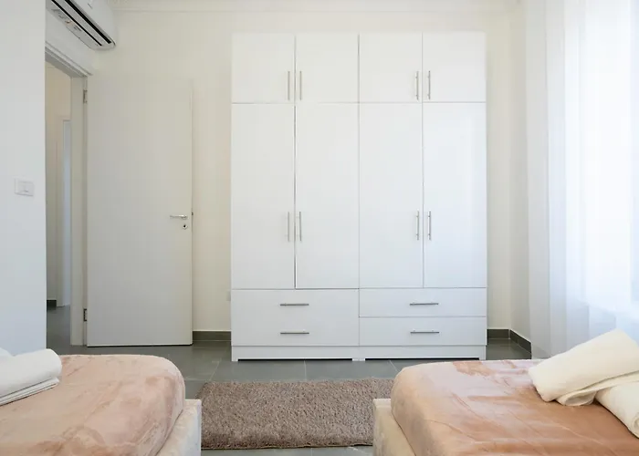 Stayblvd Apartment-free Parking & Balcony Near Center Appartement Tirana
