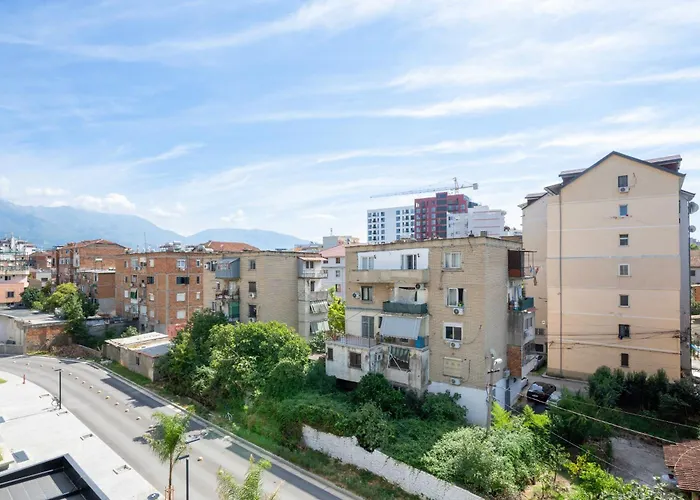 Stayblvd Apartment-free Parking & Balcony Near Center