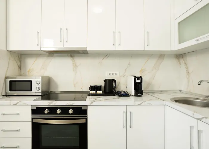 Stayblvd Apartment-free Parking & Balcony Near Center Appartement *