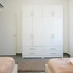 Stayblvd Apartment-Free Parking & Near Center Lägenhet Tirana