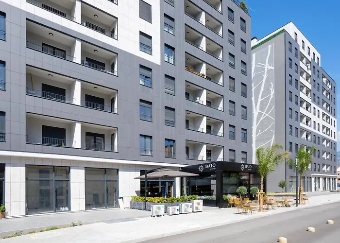 Stayblvd Apartment-free Parking & Balcony Near Center Tirana