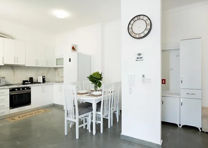 Stayblvd Apartment-free Parking & Balcony Near Center Apartment Tirana