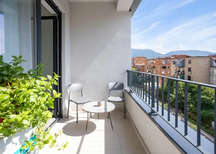 Stayblvd Apartment-free Parking & Balcony Near Center Tirana